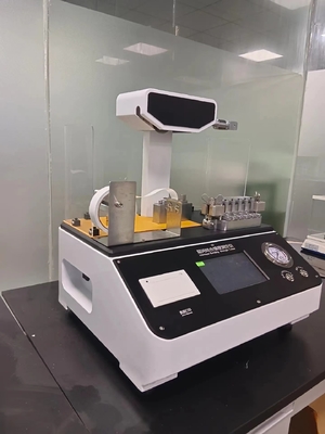 Error de indicación exacta ± 1J / M2 Máquina de ensayo universal en 500m × 400cm × 650mm Tamaño